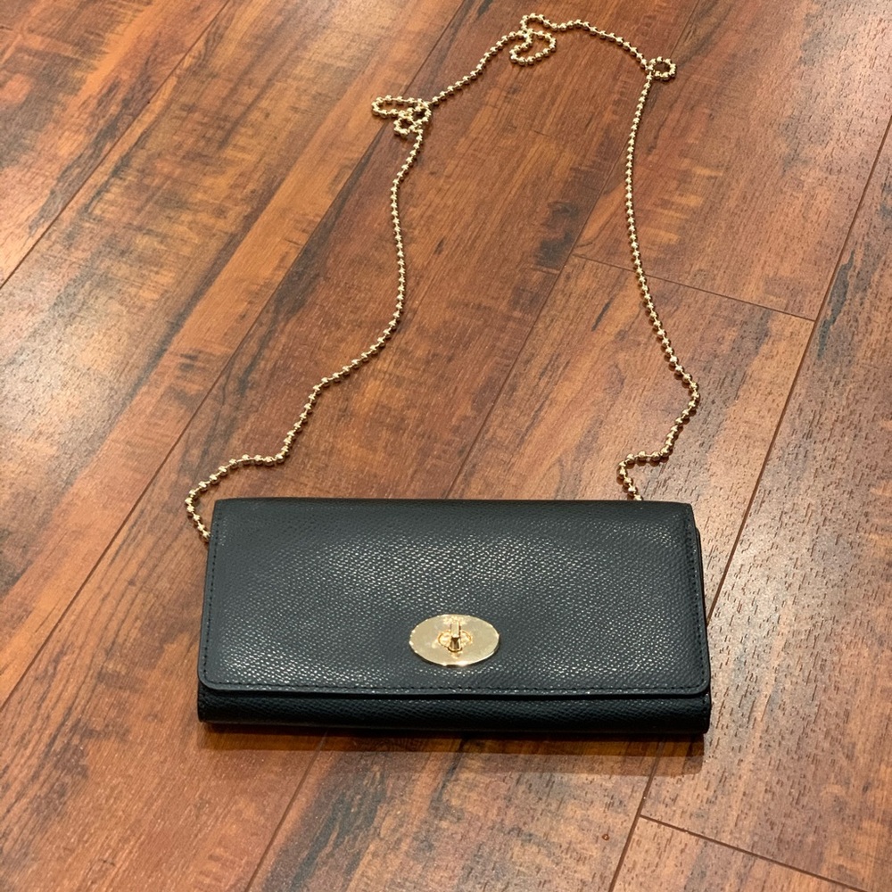 NWOT Coach Women's Turnlock Metallic Chain Bag